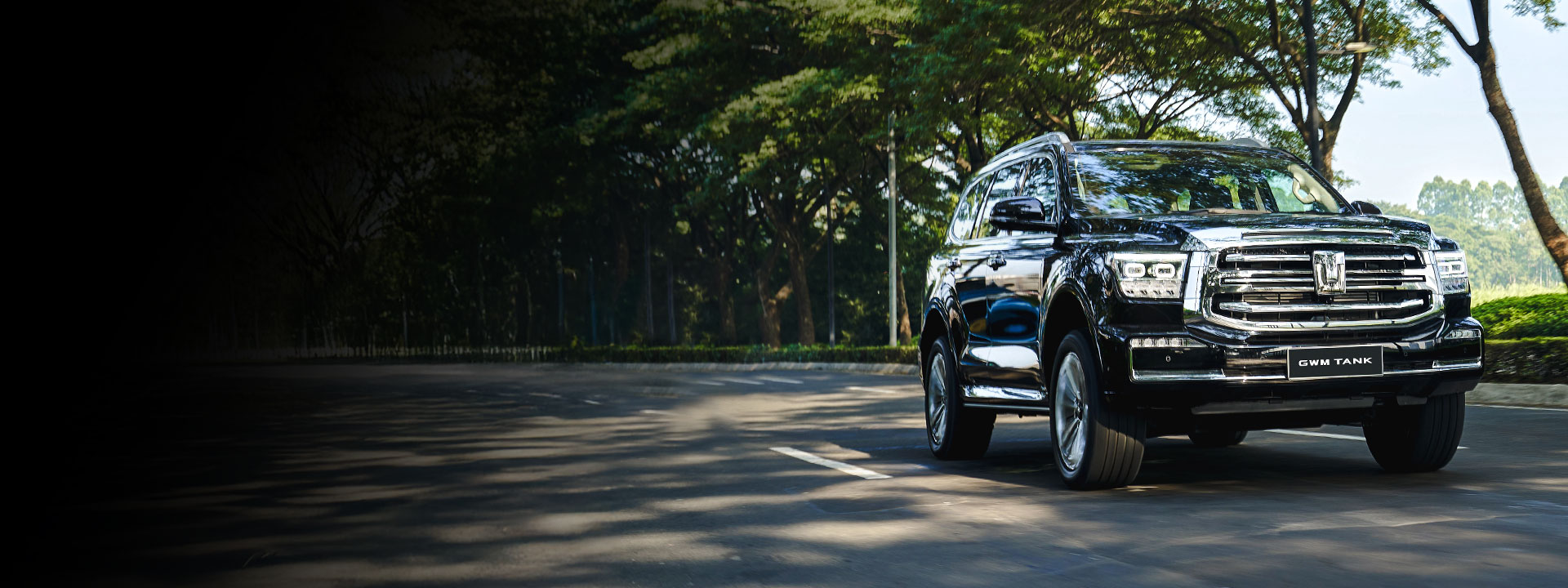 ADVENTURE  MEETS LUXURY